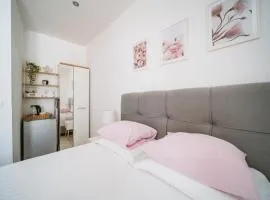 Korkyra Harbour Rooms