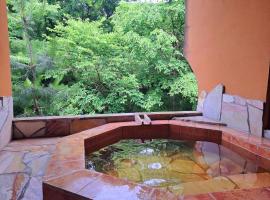 ローズウッドガーデンアンドヴィラ-Private Onsen Villa in Nasu-, hotell i Nasu