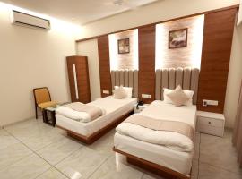 Hotel Grand Haveli, hotel near Daman Airport - NMB, Achād