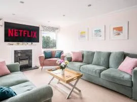 Stunning 4 Bedroom House in Central Bath