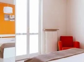 peach apartment