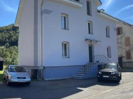 CAN appart spacieux avec grand jardin et terrasse 1 à 8 pers, hotel v destinaci Granges-sur-Vologne