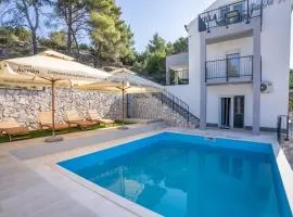 Villa Lucija