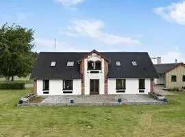 5 Bedroom Beautiful Home In Brovst