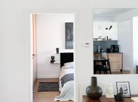 Premium Design Apartment I 450 m zum Strand I Parkplatz I Balkon I WLAN