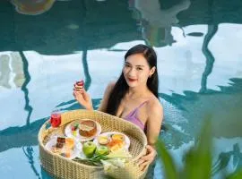 Nostalgia Boutique Hotel、にあるダナン国際空港 - DADの周辺ホテル