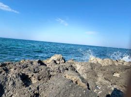 Beach house, hotel in Torre Canne