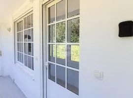 Apartamento costero ubicado en Sardiñeiro