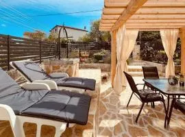 Beautiful Home In Sibenik With Wifi