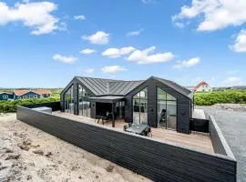 Exclusive Newly Built Pool House With Outdoor Spa - 1032