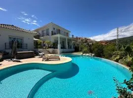 R35 Spacious private villa&pool&SPA