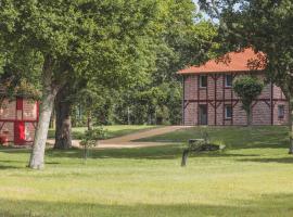Maison Montaut, hotel s&nbsp;v&iacute;řivkou v destinaci Onesse-et-Laharie