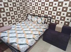 SIDHU GUEST HOUSE double bed attach bathroom