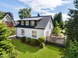 3 Bedroom Awesome Home In Fjenneslev