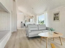 Beautiful Home In Hørve With Wifi