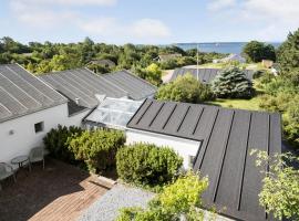 3 Bedroom Beautiful Home In Kalundborg, Hotel in Kalundborg