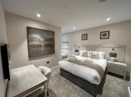 The Monochrome Suite at Ryedale House