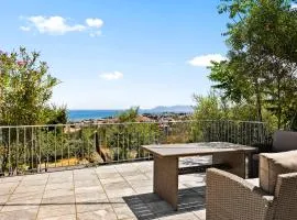 Delta Sea View House