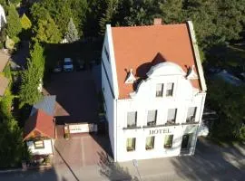 Bike Hostel&Camp