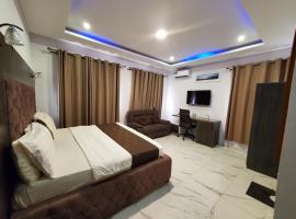 Juliet's Place Residence & Hotels، فندق 5 نجوم في إيكيجا