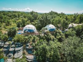 Les Dômes des Gorges, tenda de luxo em Ruoms