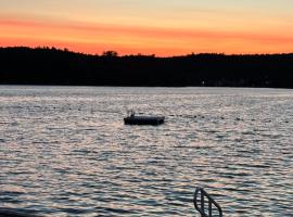 Winnasquam Beach Resort, glamping site in Belmont