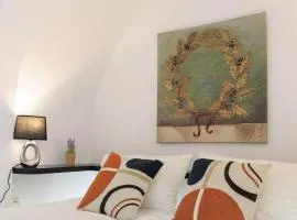 Aiolos luxury apartment under acropolis in plaka