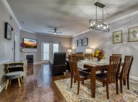 Mountain View Condo by Beyond Expectations: Pigeon Forge şehrinde bir otel