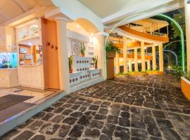 Gran Karmel Hotel, hotel v destinaci Santa Cruz Muluá
