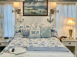 Coastal Imagination Sunny Dayz Oasis, hotel em Davenport