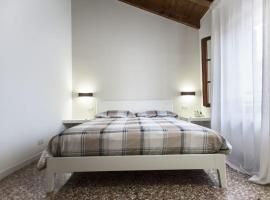 Appartamento in contesto storico, Hotel in Noale