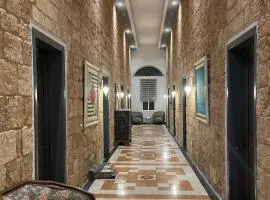 Azur Suites Hotel & Apartments
