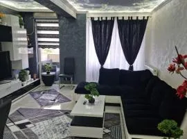 Apartament 3 camere Mamaia zona butoaie
