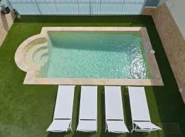 Luxury villa with private pool and cinema by Vapagó Tenerife