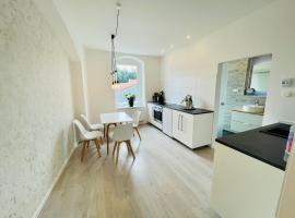 Zentrale moderne Unterkunft mitten in Meissen No 2, hotel v destinaci Meißen