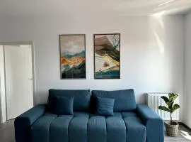 Seville Studio cu Terasă & Vedere la Munte