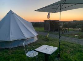 La Tente Tipi au Ranch du Bonheur, Zelt-Lodge in Tourtouse