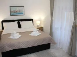 Apartman M&A&M Karlobag 2 minute away from beach