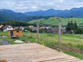 Bird's Nest Hideaway TINYHOUSES, hotel in Kvačany