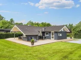 8 person holiday home in Aabenraa