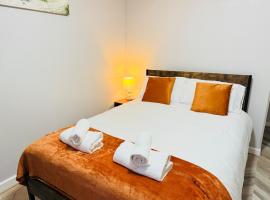 Ashton-U-Lyne Private Ensuite room near Station, hotel v destinaci Stalybridge