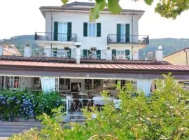 Hotel Garden Bocca di Magra