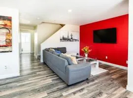 Modern 2 Level 5-Bedroom 3-Bathroom Close to Downtown LA
