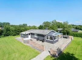 4 Bedroom Gorgeous Home In Hemmet