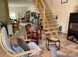 Échappez-vous à la campagne sarthoise: charme, nature, proximité 24H du Mans & zoo! - FR-1-410-448, ξενοδοχείο σε Mayet