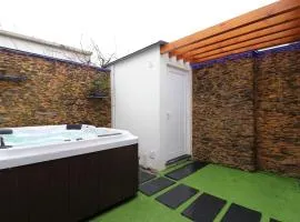 Dainty House