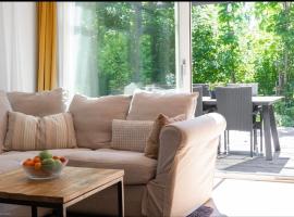 Beautiful house in peaceful area, hotel ve Vantaa