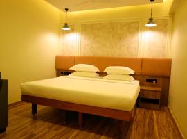 Hotel Surguru, hotel near Puducherry Airport - PNY, Puducherry