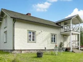 2 Bedroom Stunning Home In Nås