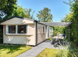 3 Bedroom Lovely Home In Heinkenszand, three-star hotel in heinkenszand